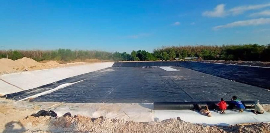 Độ bền của màng HDPE trong điều kiện thời tiết là vấn đề mà mọi khách hàng đều quan tâm