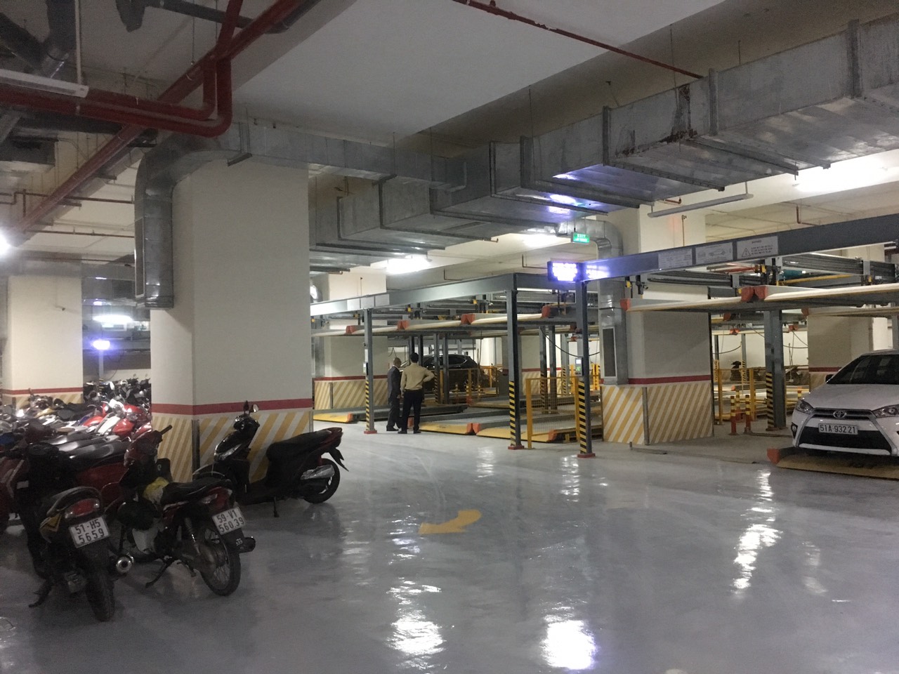 Bãi đỗ xe trong khu đô thị Thủ Đức được xem là đang trên đà phát triển thành bãi đỗ xe thông minh trong đó không thể thiếu màng chống thấm HDPE